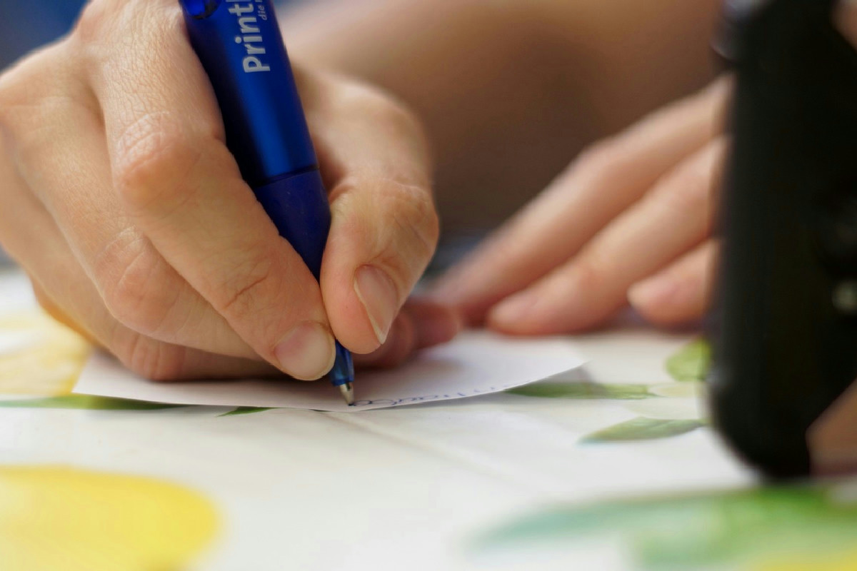 7 tratti della personalità che emergono osservando una lista della spesa scritta a mano