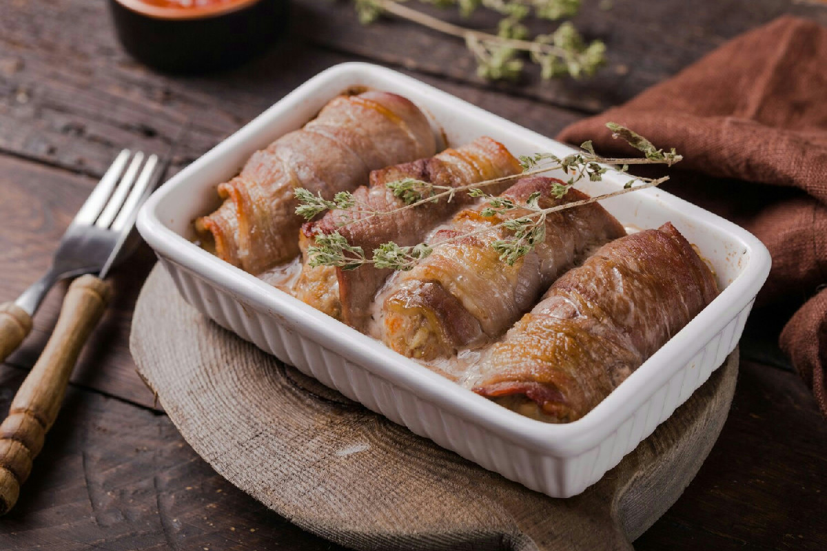 Gli involtini di carne ripieni natalizi: sapori irresistibili e preparazione veloce per le feste