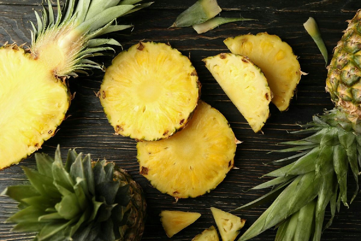 Piatti con ananas perfetti per le feste: idee originali per rendere unica ogni tavola elegante