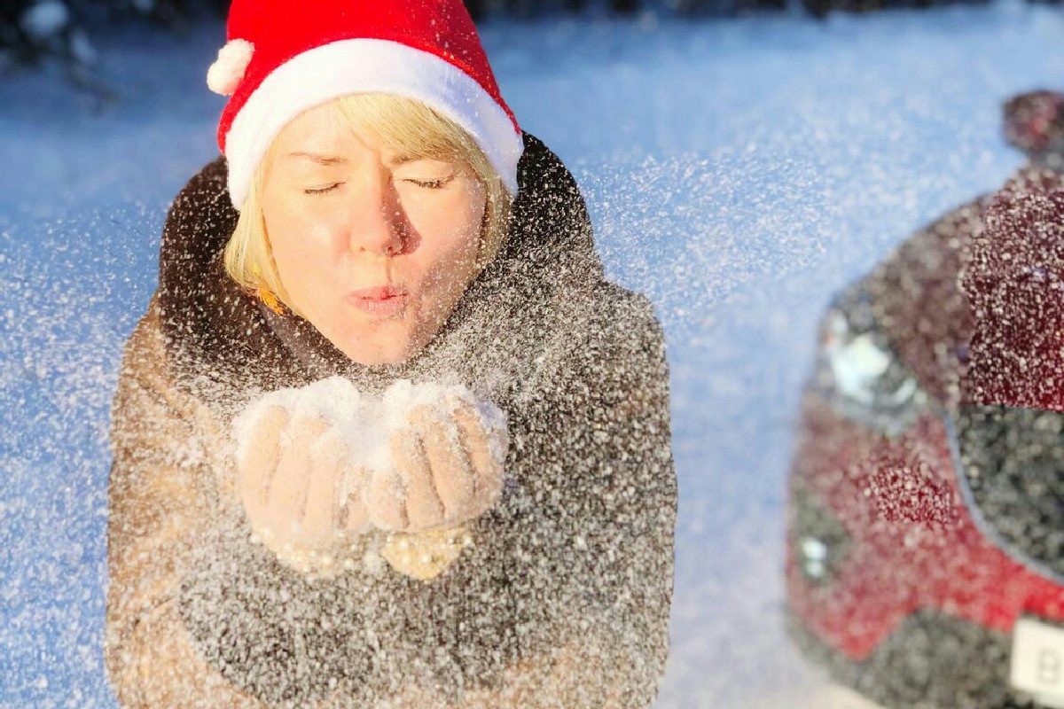 La settimana di Natale sarà bagnata da pioggia e neve: previsioni e consigli per le festività
