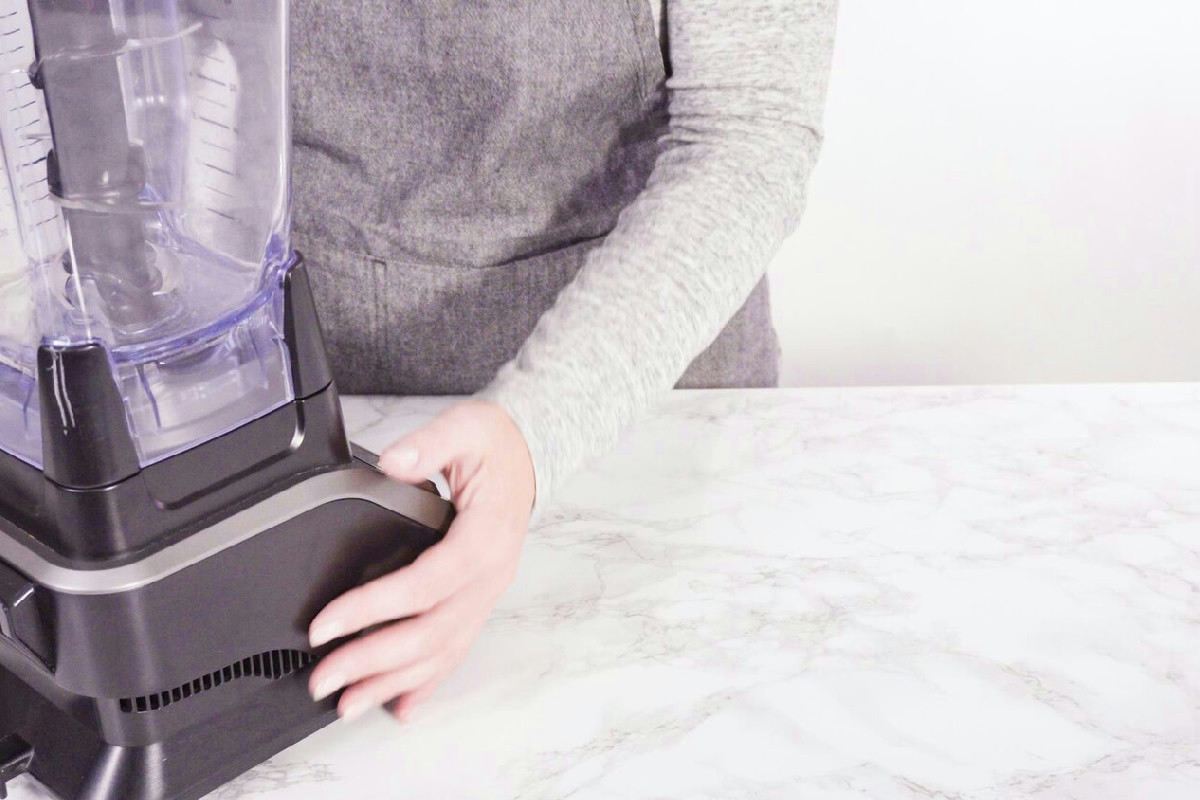 Tritaghiaccio in acciaio inox: prepara cocktail da bar in pochi minuti direttamente a casa tua